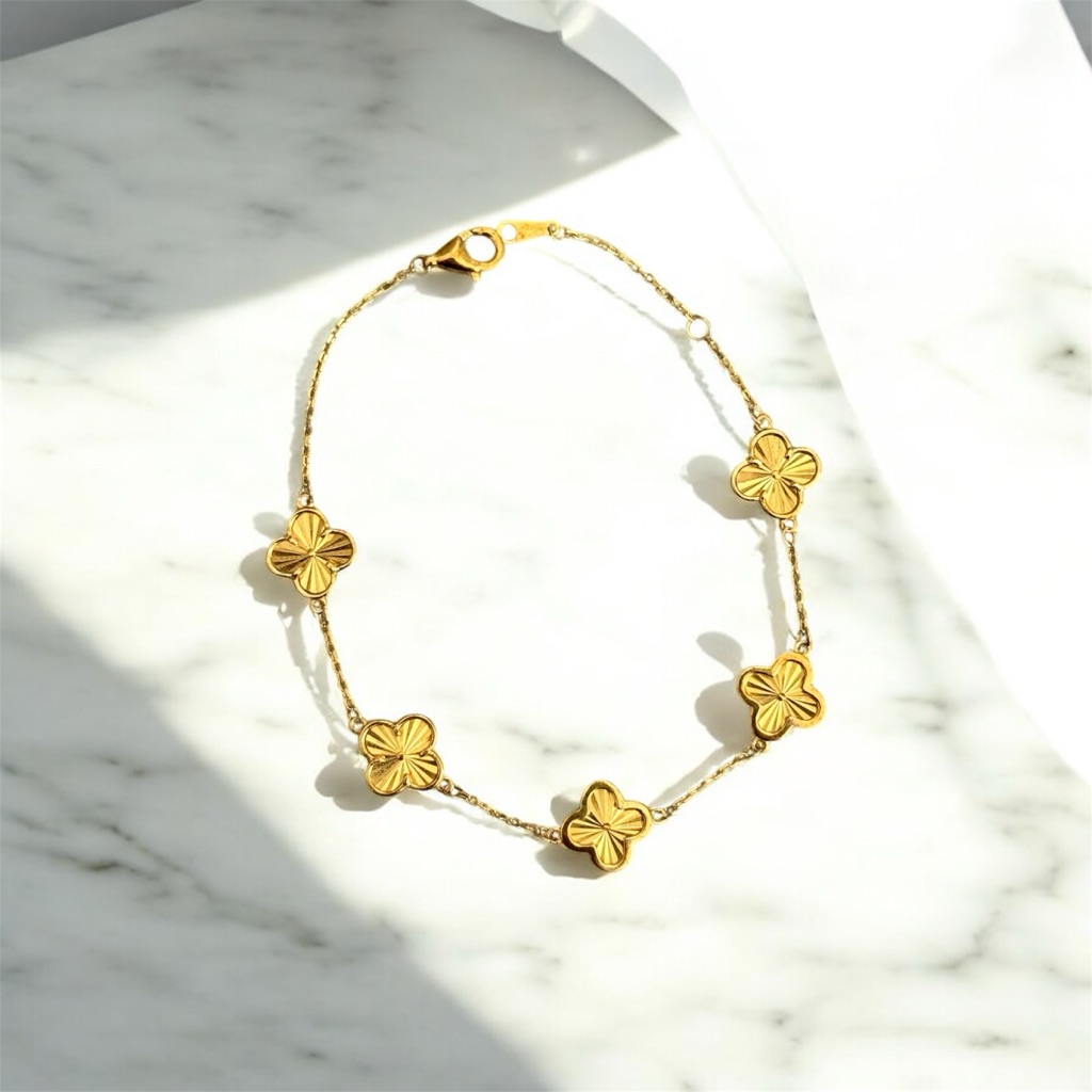 Rachel Zoe Charm Bracelet 40$